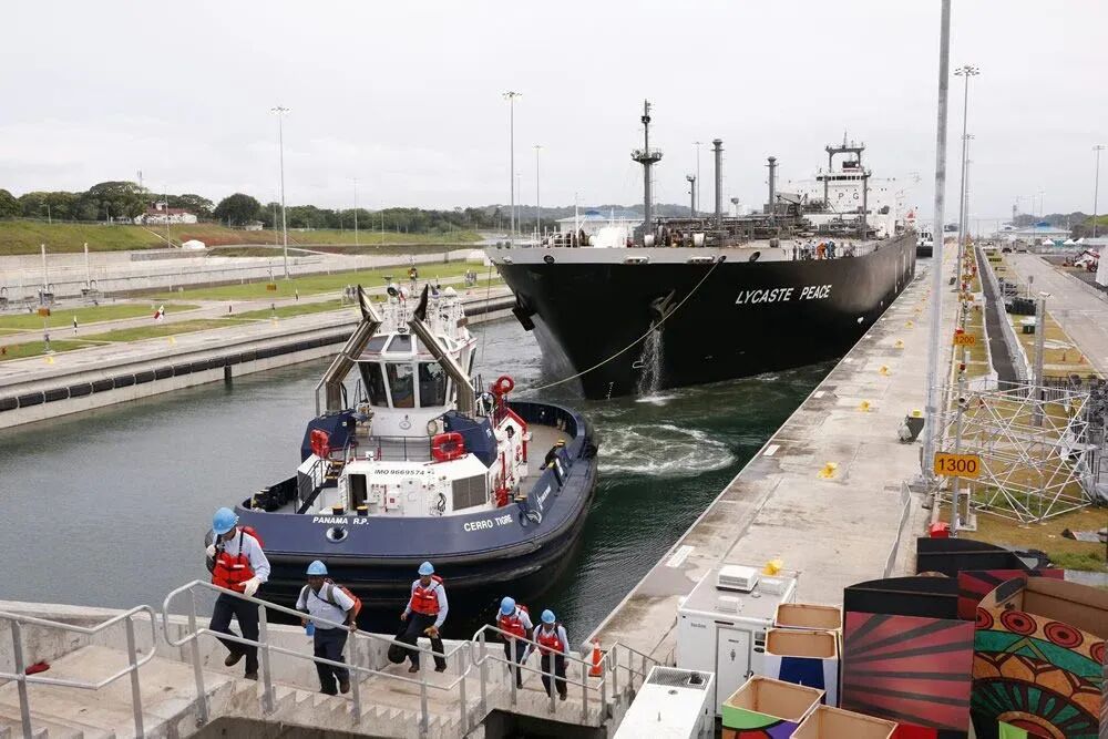 The Lycaste Peace becomes the first LPG vessel to use the Expanded Panama Canal