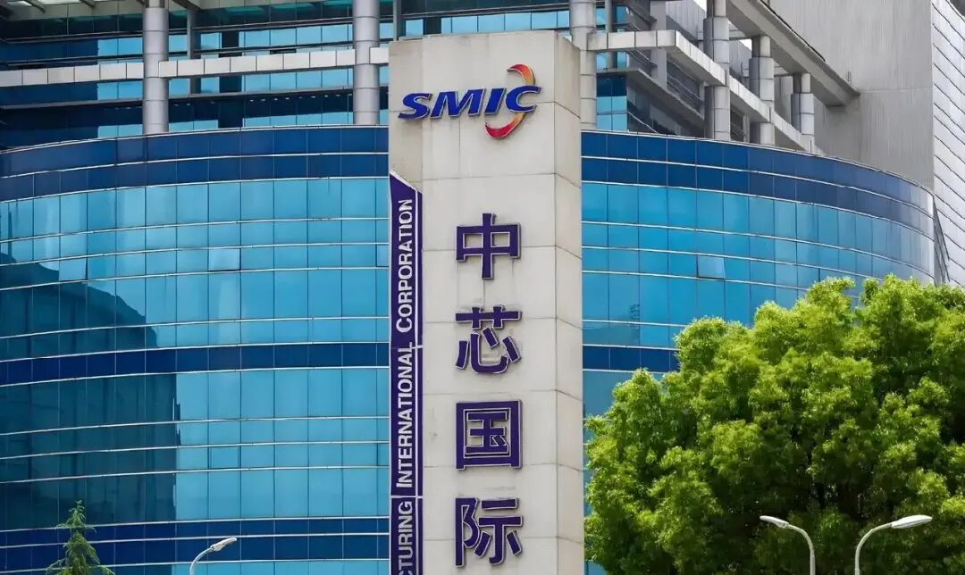 中芯国际全球市占率飙升至32% 国产芯片在28nm成熟制程领域实现重大