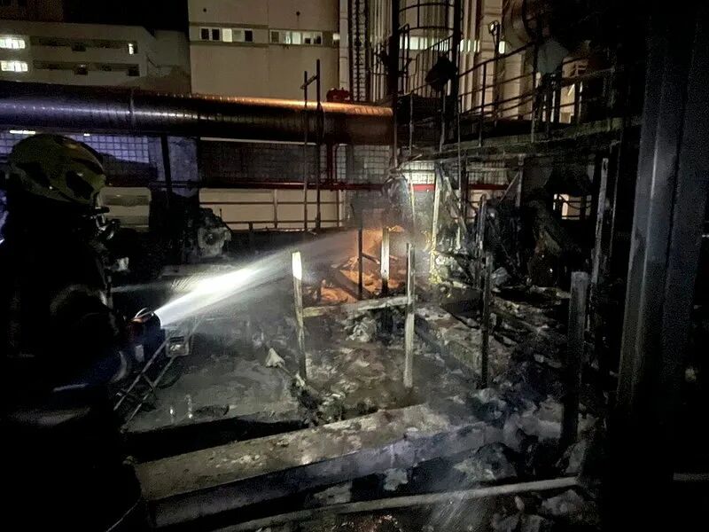 晶圆代工厂世界先进（5347）晶圆三厂昨深夜惊传火警。图／桃园市消防局提供