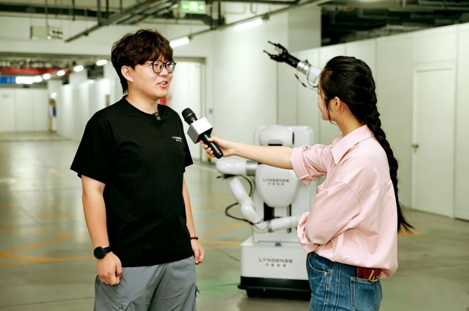 98年中科大博士段逸凡创立灵犀智涌 以“模型+Harness”架构打破工业具身“唯模型困局”