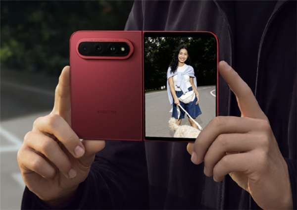 卢伟冰：小米18 Fold的16GB+1TB顶配版独享长鑫LPDDR6内存