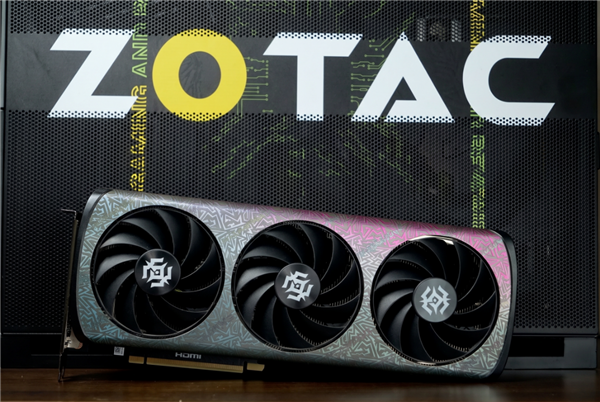 活泼涂鸦新潮流！索泰RTX 5060 XGAMING OC显卡图赏