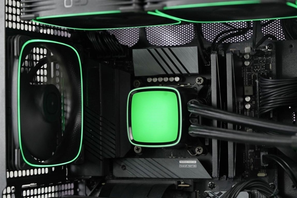活泼涂鸦新潮流！索泰RTX 5060 XGAMING OC显卡图赏