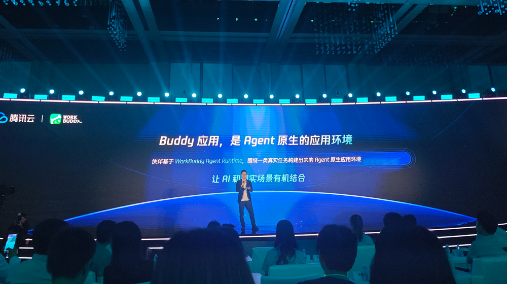 今天，按摩椅上也能用WorkBuddy了