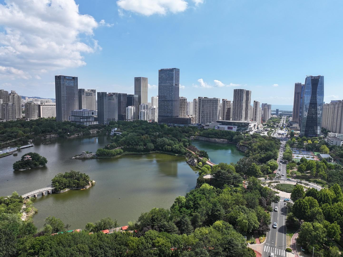 ▲2026年9月5日，山东日照，秋日港城风光正好 图据视觉中国