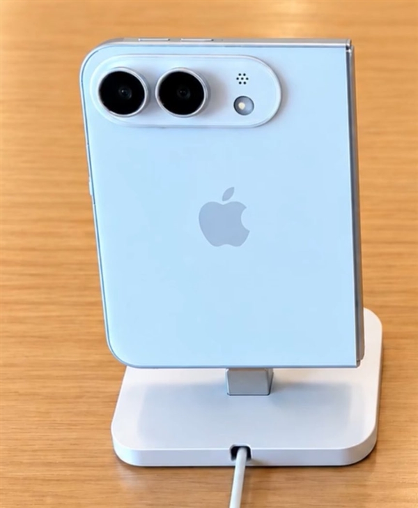 iPhone Duo还没开卖就爆火:货量稀少 黄牛坐不住了