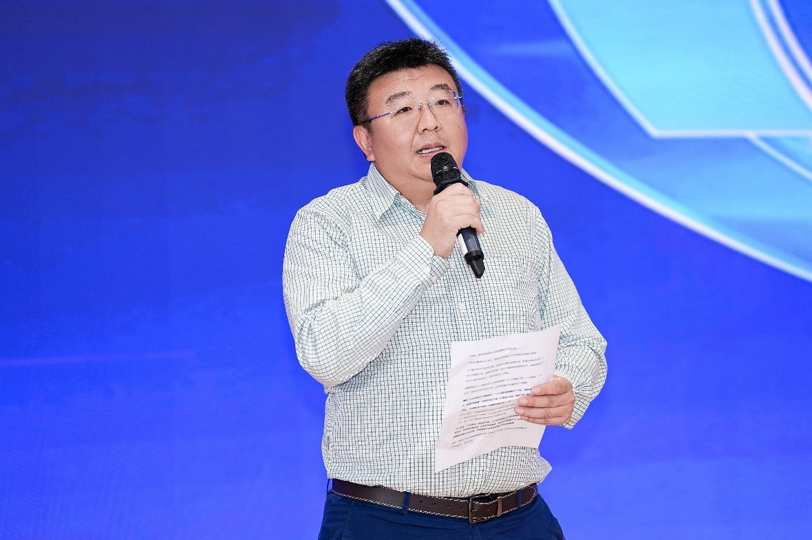 联想集团联合IDC发布《AI主机》白皮书,定义智能体时代边缘新物种