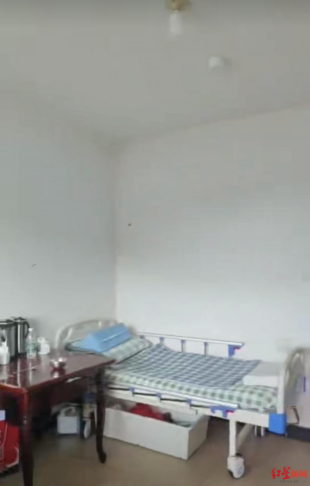 ▲郑大生老人生前所住的床铺