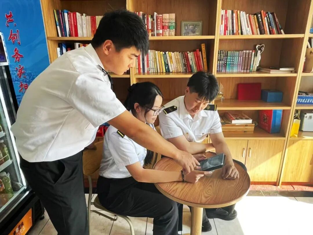e6b22a30e73740a88c8e317764097c76_副本.jpg