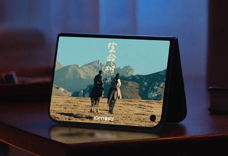 迟到了8年的折叠屏iPhone Duo，真有些门道？