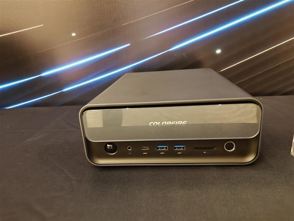 本地跑3000亿参数模型成真！AMD锐龙AI Max PRO 400新品首秀：智能体AI走进真实工作流