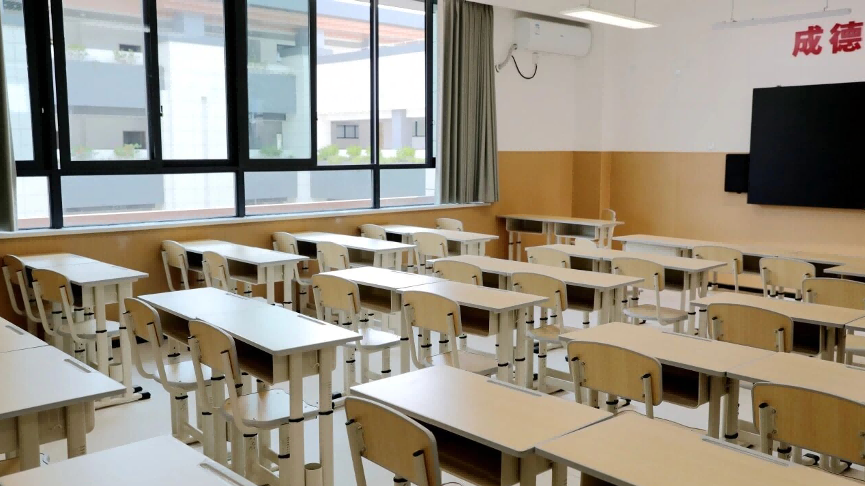 ▲成都市树德中学崇州学校教室