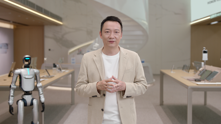 荣耀 CEO 李健 图源：荣耀