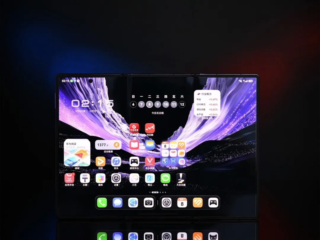 华为 Mate XT 2 非凡大师深度体验：展翼而来，折叠屏的下一个形态