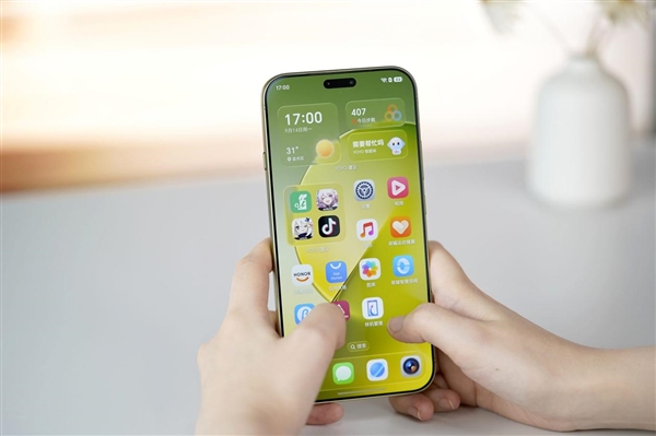 灵感来自阿莱经典电影机！荣耀Magic9 Pro Max图赏