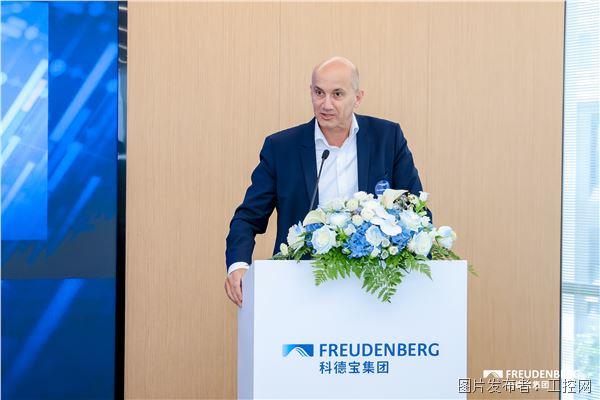 科德宝集团首席技术官(CTO) Matthias Sckuhr博士在开幕致辞.jpg 科德宝集团首席技术官(CTO) Matthias Sckuhr博士在开幕致辞.jpg