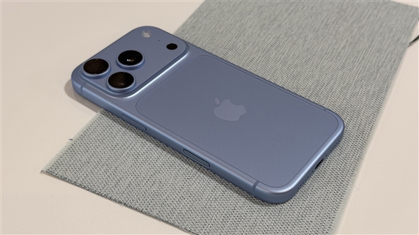 实探苹果门店:iPhone 18 Pro Max黑色最早售罄
