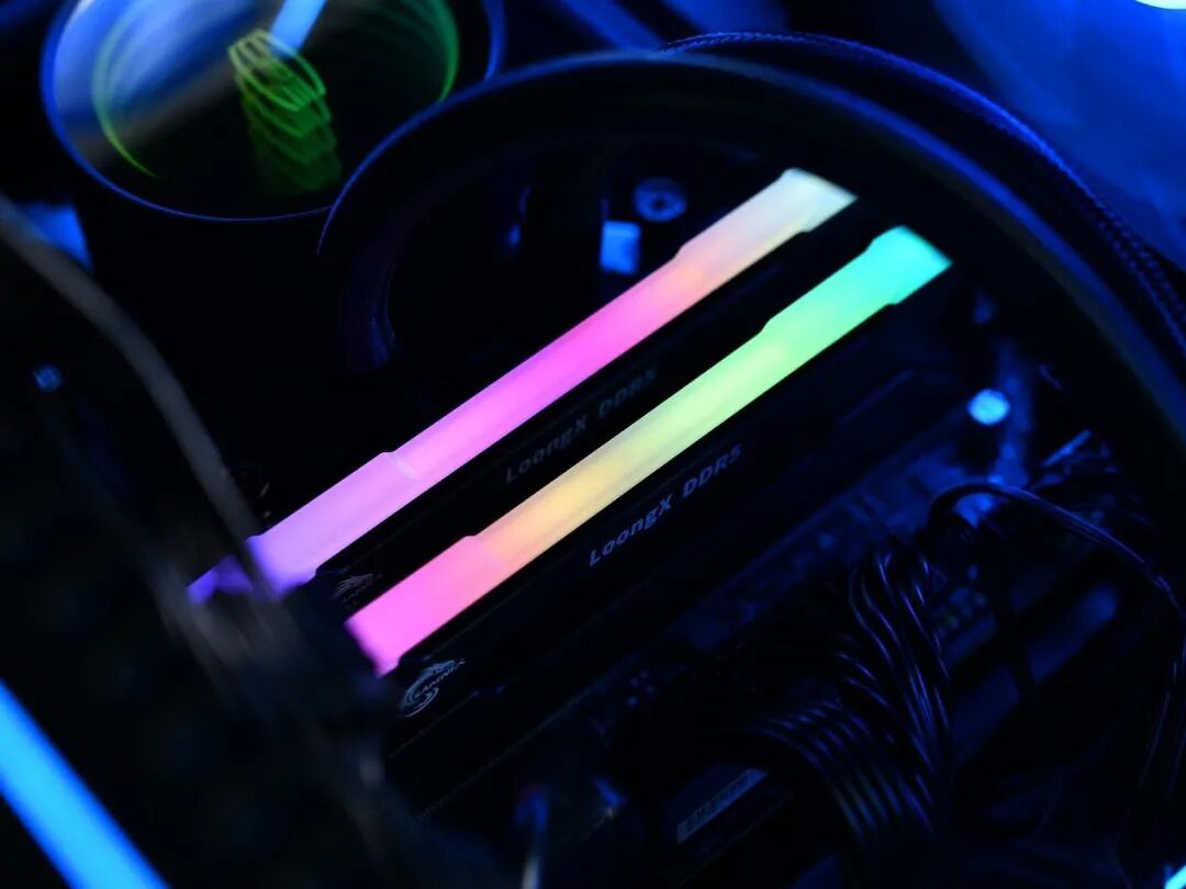 内存评测:新乐士屠龙勇士DDR5 RGB,8800MT/s的硬核游戏利器