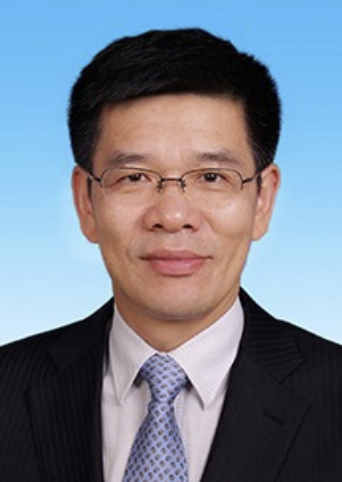 （国家开发银行行长黄志强，图片来源：内蒙古自治区人民政府）
