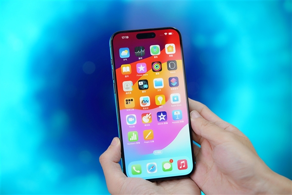 国庆假期调休今天要上班！苹果用户感慨：iPhone闹钟终于会响了
