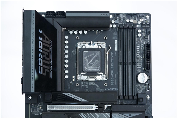 16+2+2相供电 配4路M.2！技嘉B850 AORUS ELITE X3D图赏