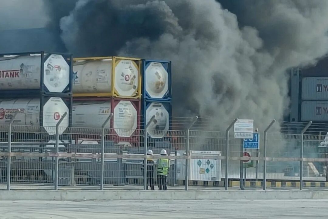 Tak Ada Korban Jiwa dalam Kebakaran Kontainer di NPCT1 Tanjung Priok Jakut