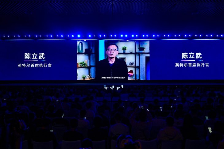 英特尔公司首席执行官陈立武