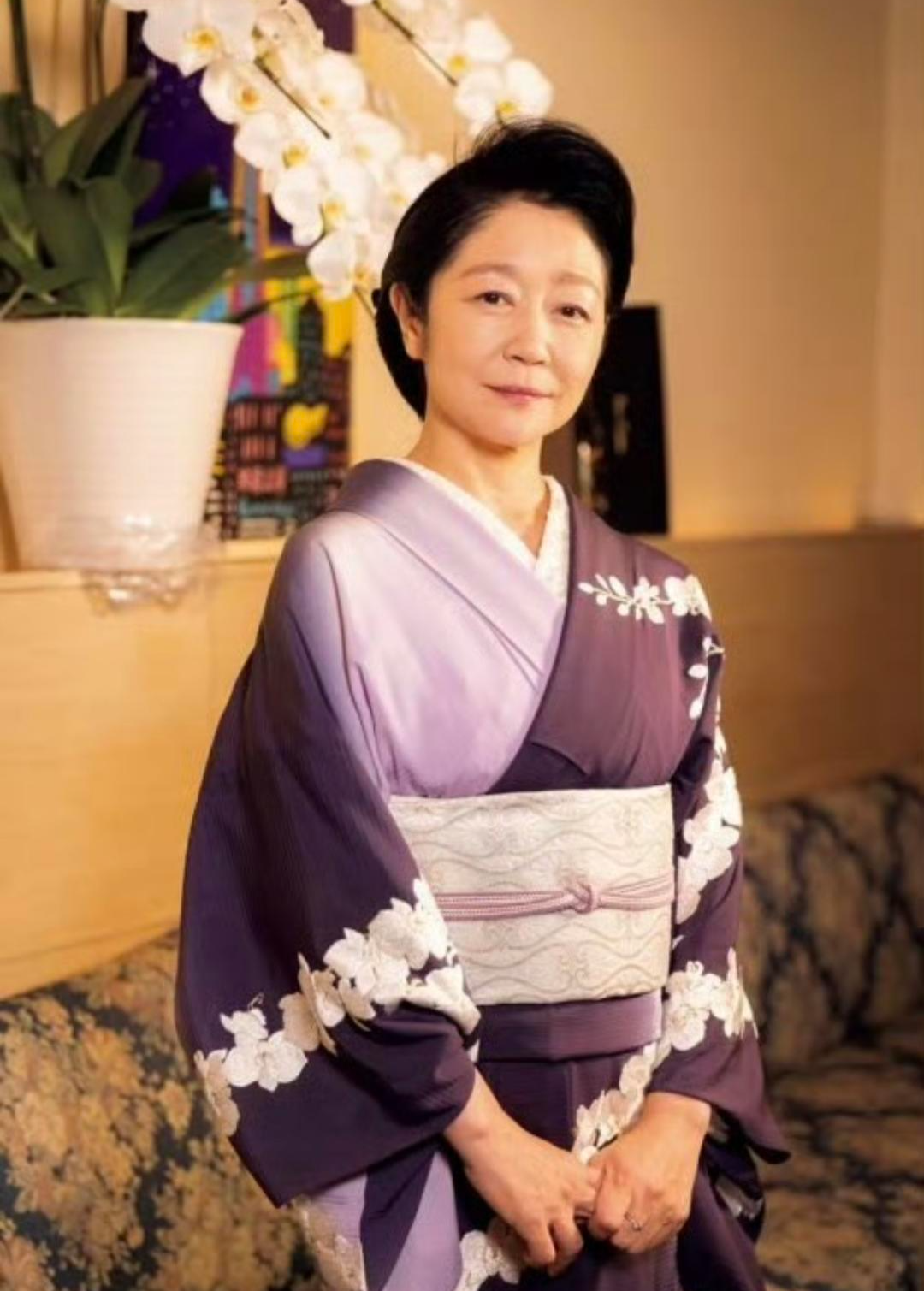 ▲白坂亚纪在银座担任“妈妈桑”时期